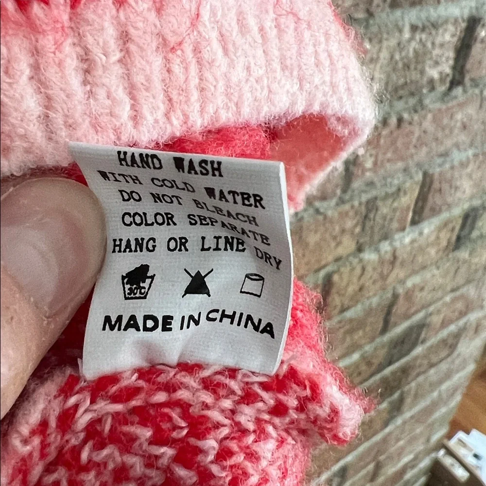 Luna Ivy Pink and Red Heart sequined Women's Sweater size M - Picture 6 of 6